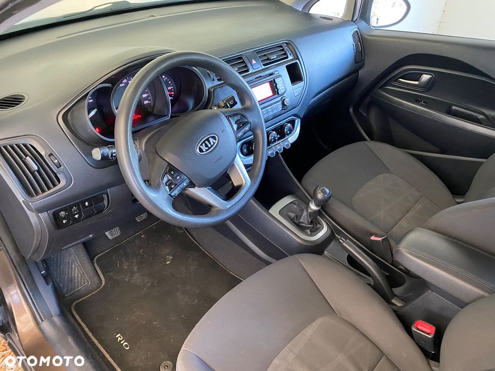 Kia Rio 1.2 M - 7