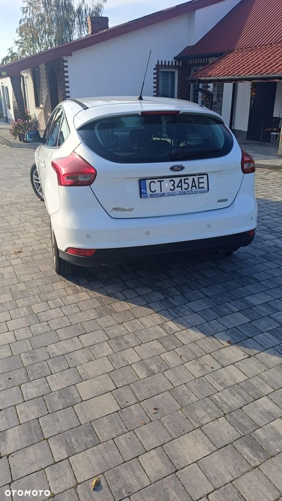 Ford Focus 2015 photo 2