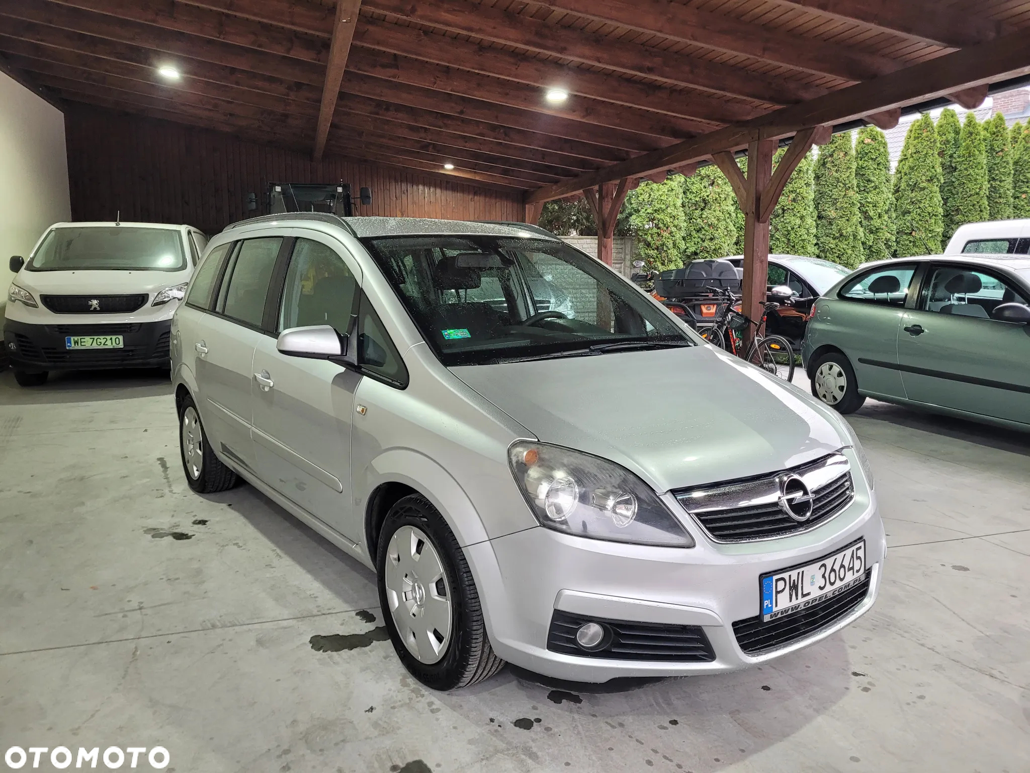 Opel Zafira 1.8 Elegance - 2