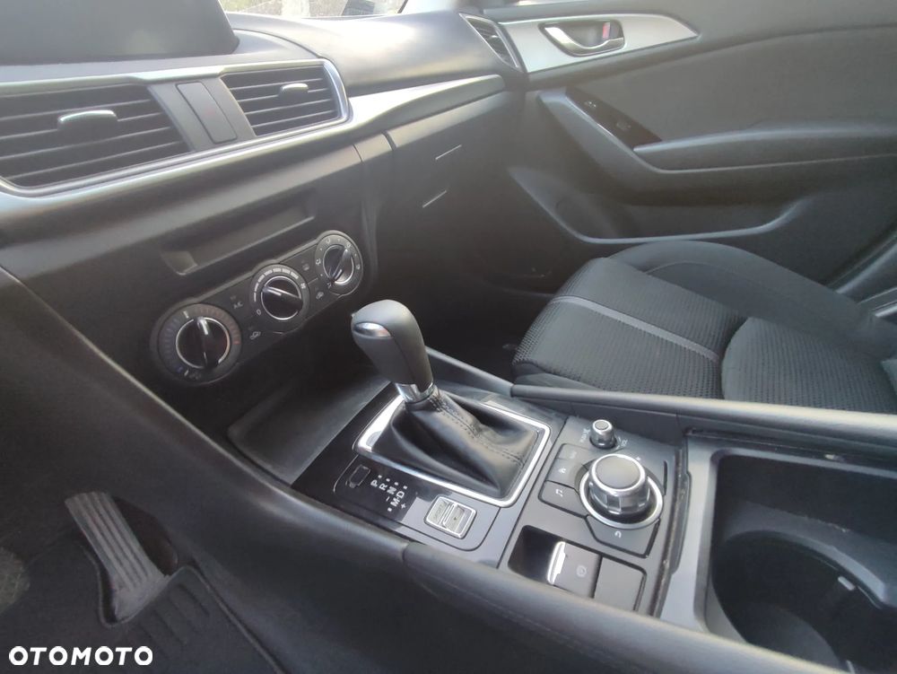 Mazda 3 - 13