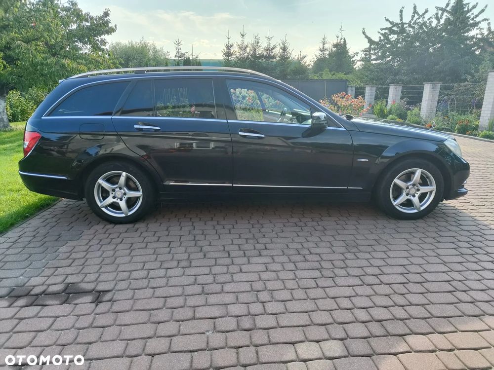Mercedes-Benz Klasa C 250 CGI T Automatik BlueEFFICIENCY Elegance - 8