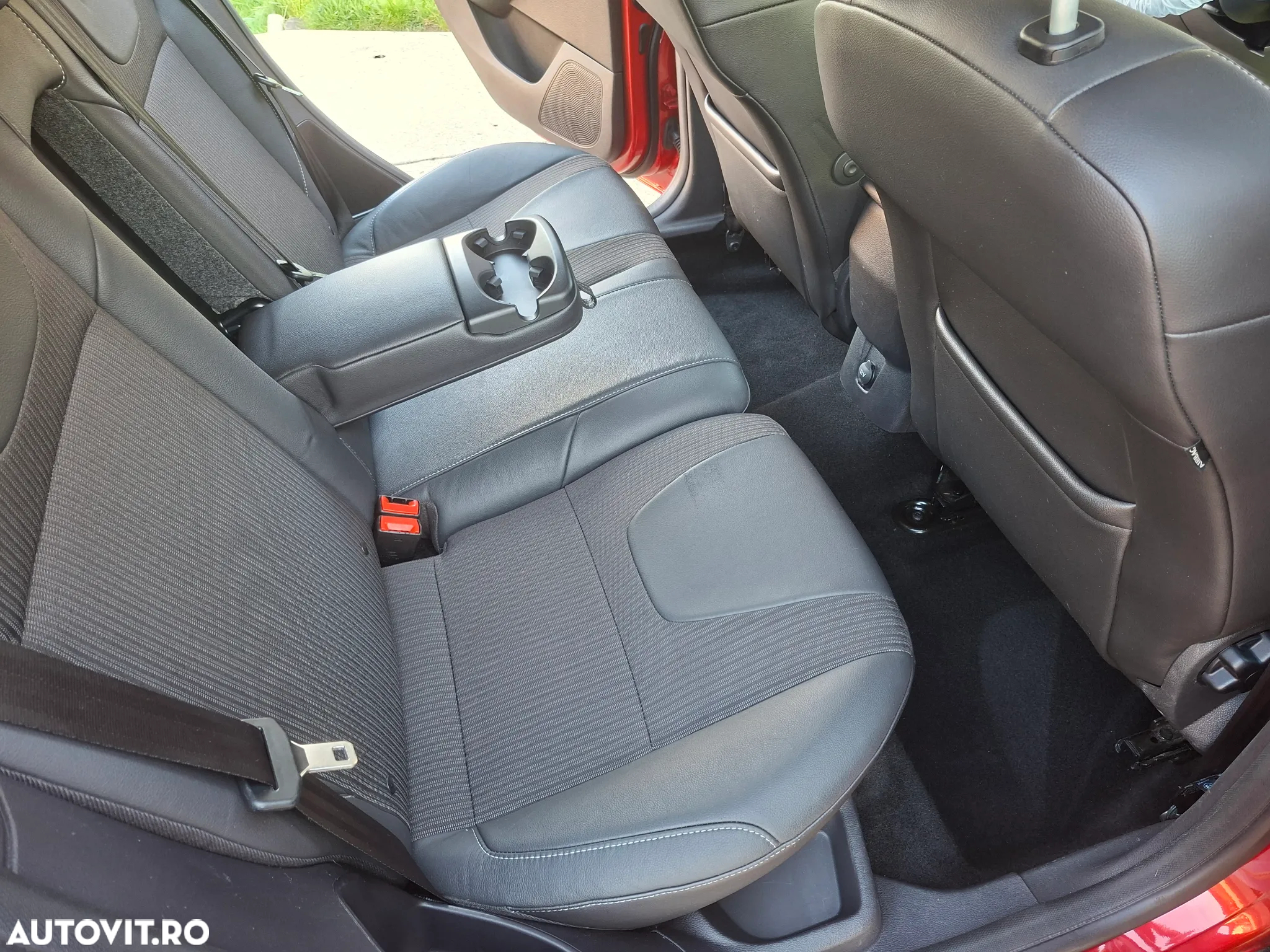 Ford Focus 2.0 TDCi DPF Titanium - 7