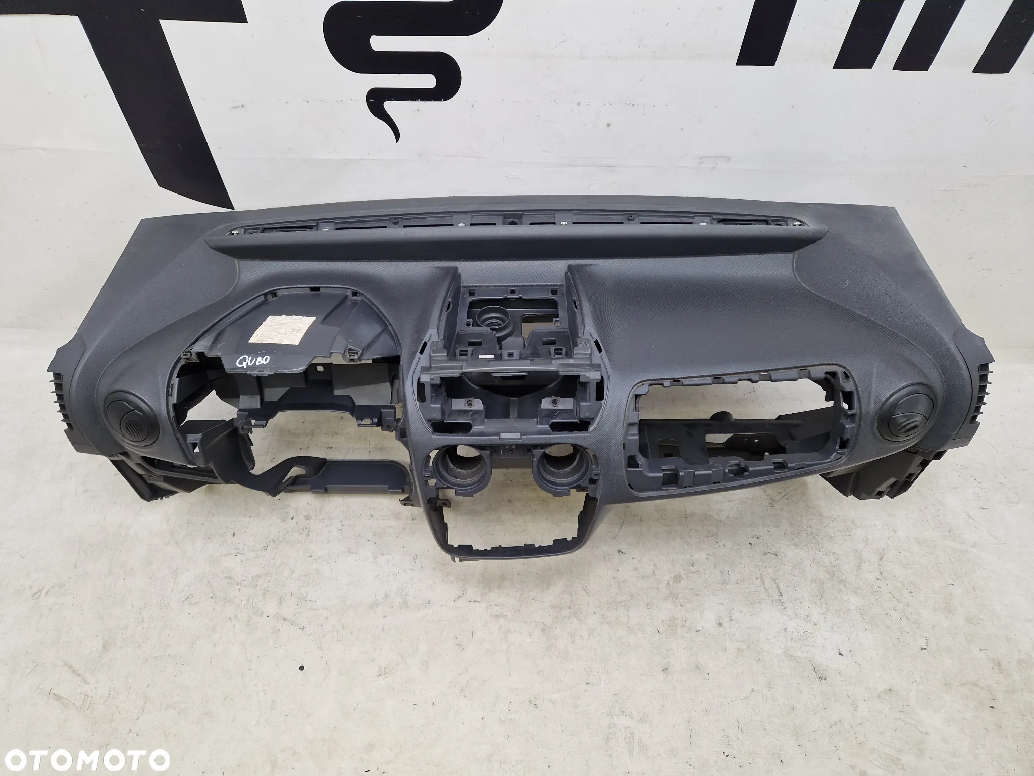 Deska rozdzielcza konsola Fiat Qubo - 2