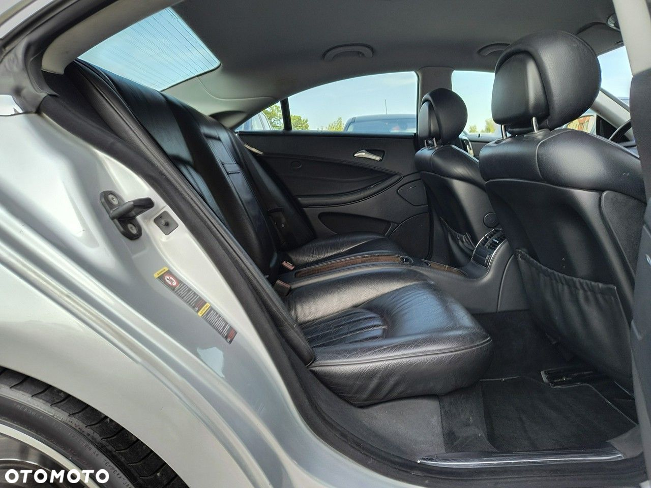 Mercedes-Benz CLS - 24