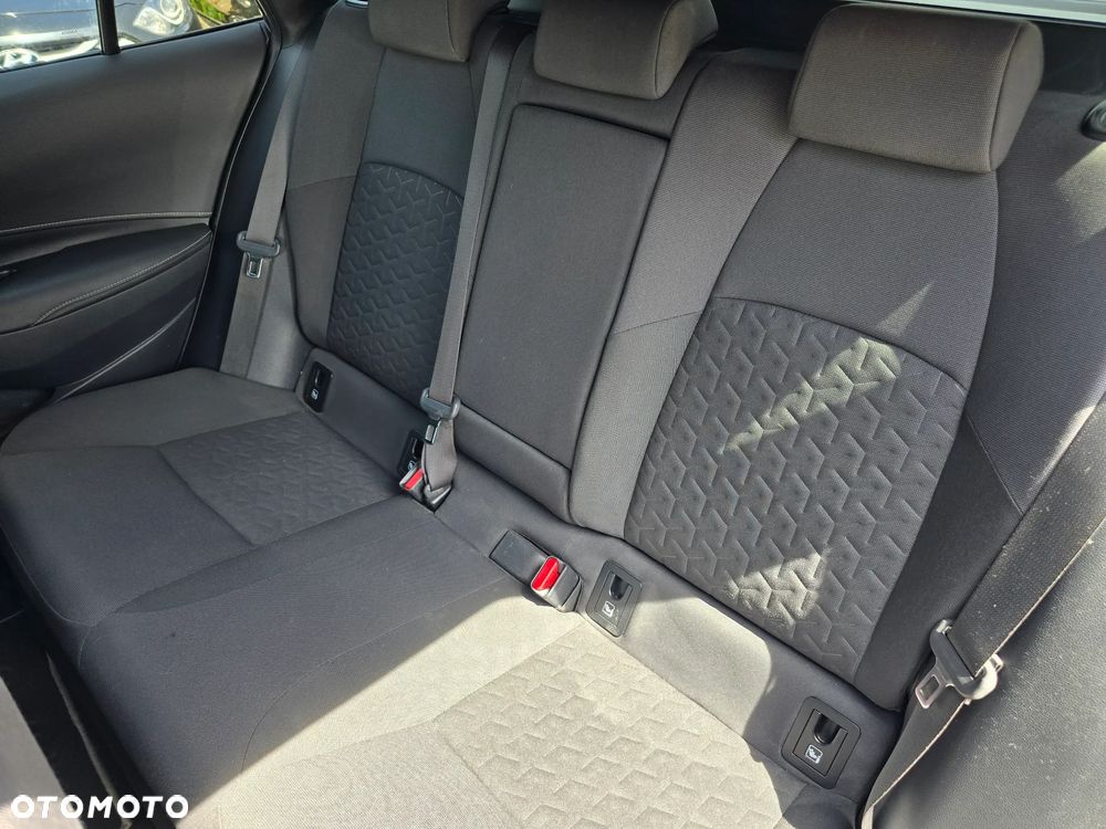 Toyota Corolla - 13