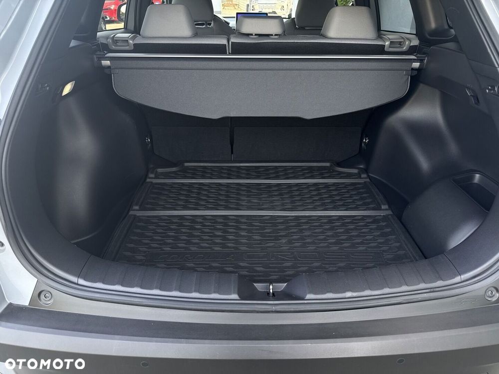 Toyota Corolla Cross - 15