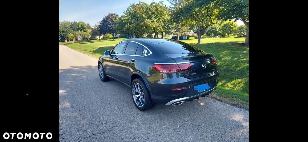 Mercedes-Benz GLC 300 4Matic 9G-TRONIC AMG Line - 3