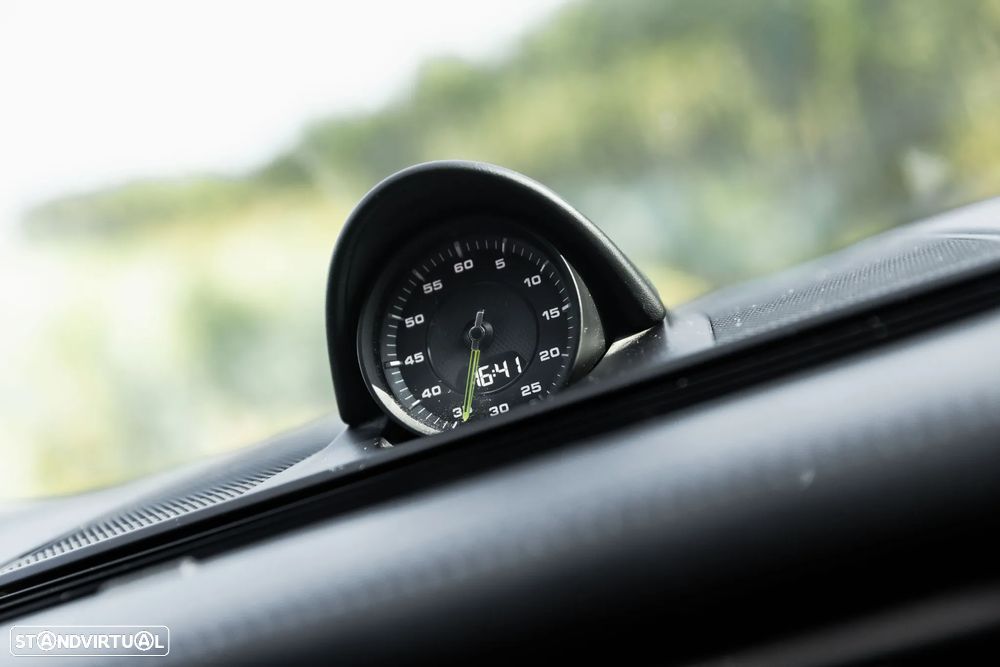 Porsche Panamera Sport Turismo 4 E-Hybrid - 19