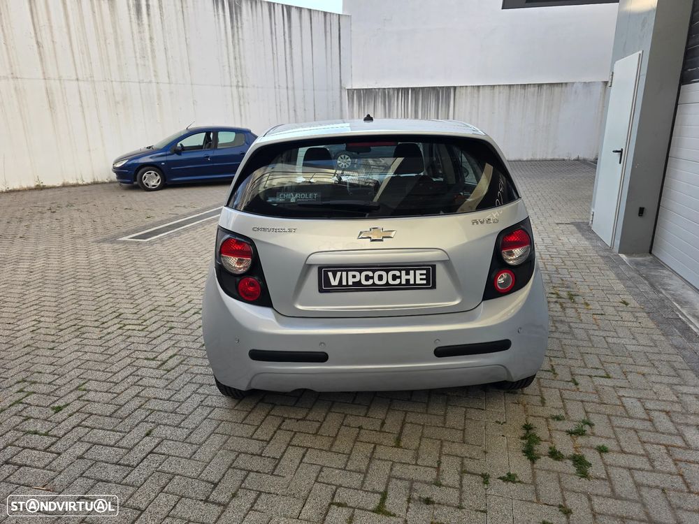 Chevrolet Aveo 1.3 VCDi LTZ - 12