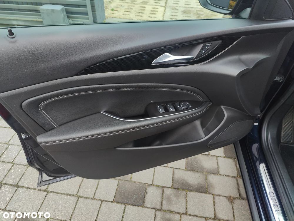 Opel Insignia 1.5 T Innovation S&S - 27