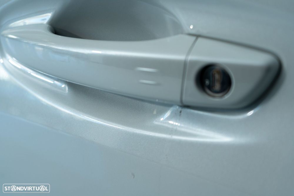 Peugeot 208 PureTech 100 EAT8 GT Pack - 36