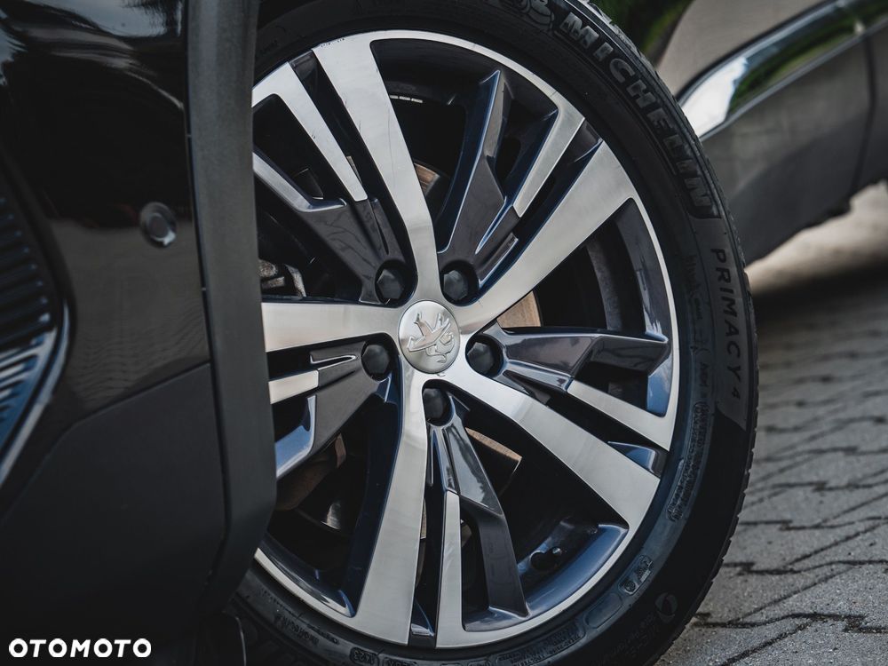 Peugeot 3008 Hybrid4 300 e-EAT8 Allure - 6