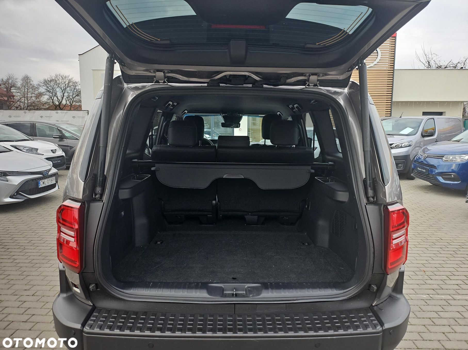 Toyota Land Cruiser LC 2.8 D-4D Executive - 14