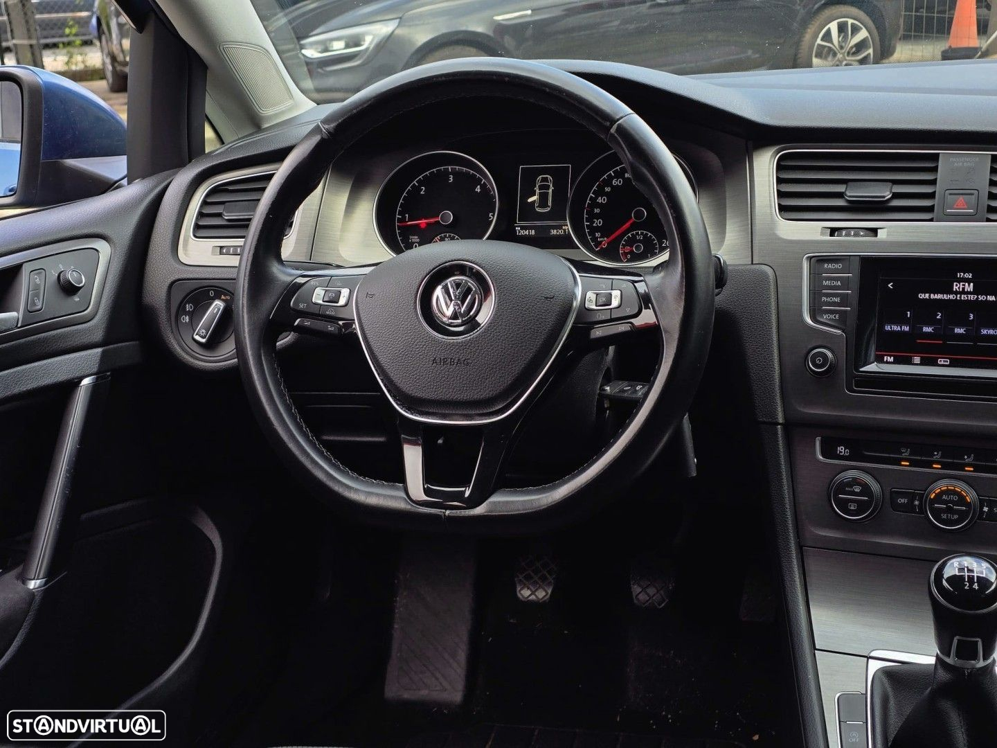 VW Golf 1.6 TDi Confortline - 8