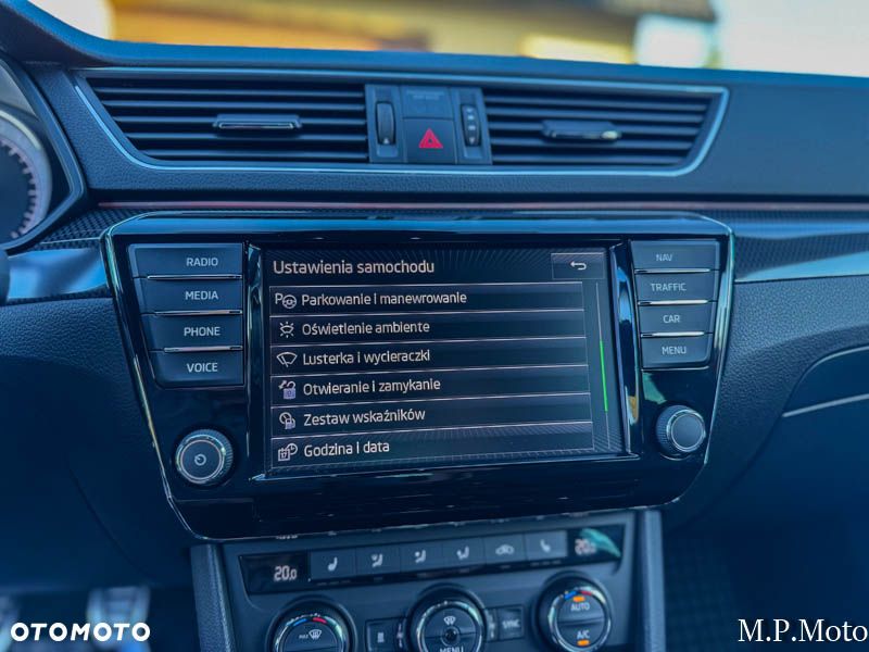 Skoda Superb 2.0 TDI Sportline - 21