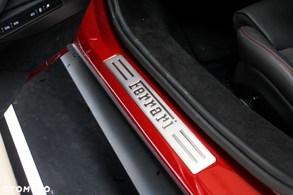 Ferrari 296 GTB - 18