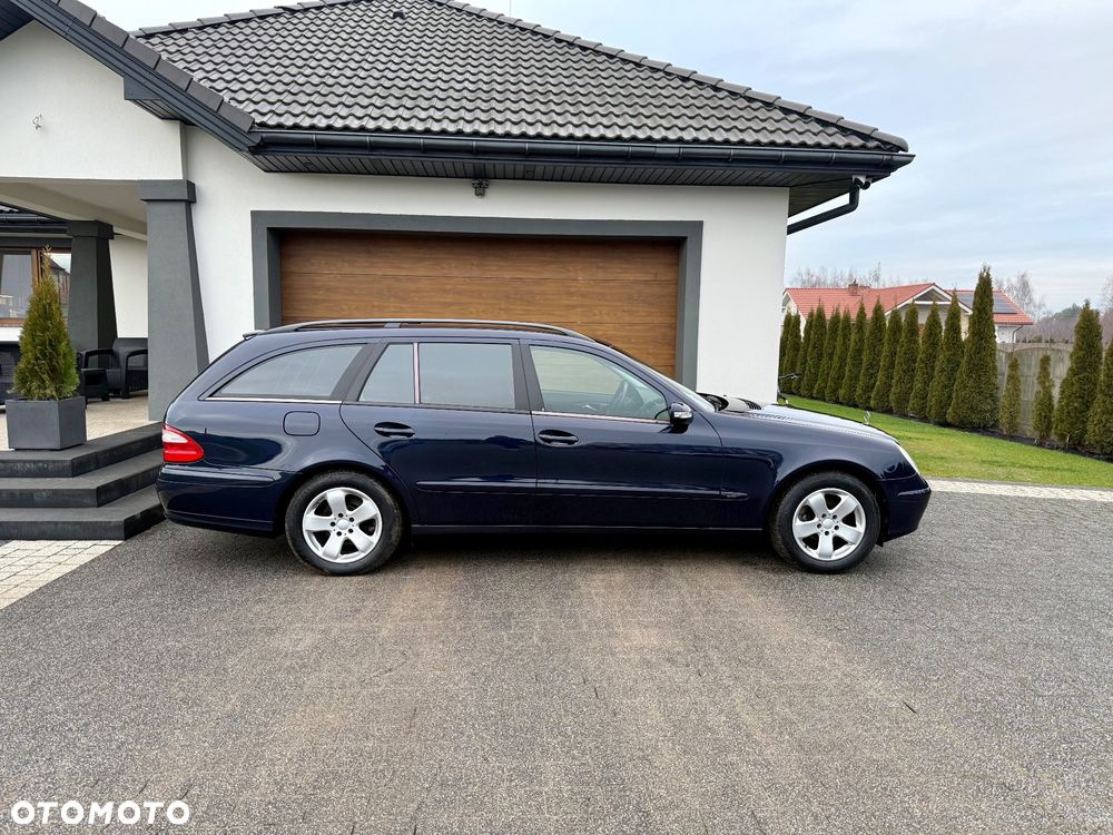 Mercedes-Benz Klasa E 240 T Classic - 14