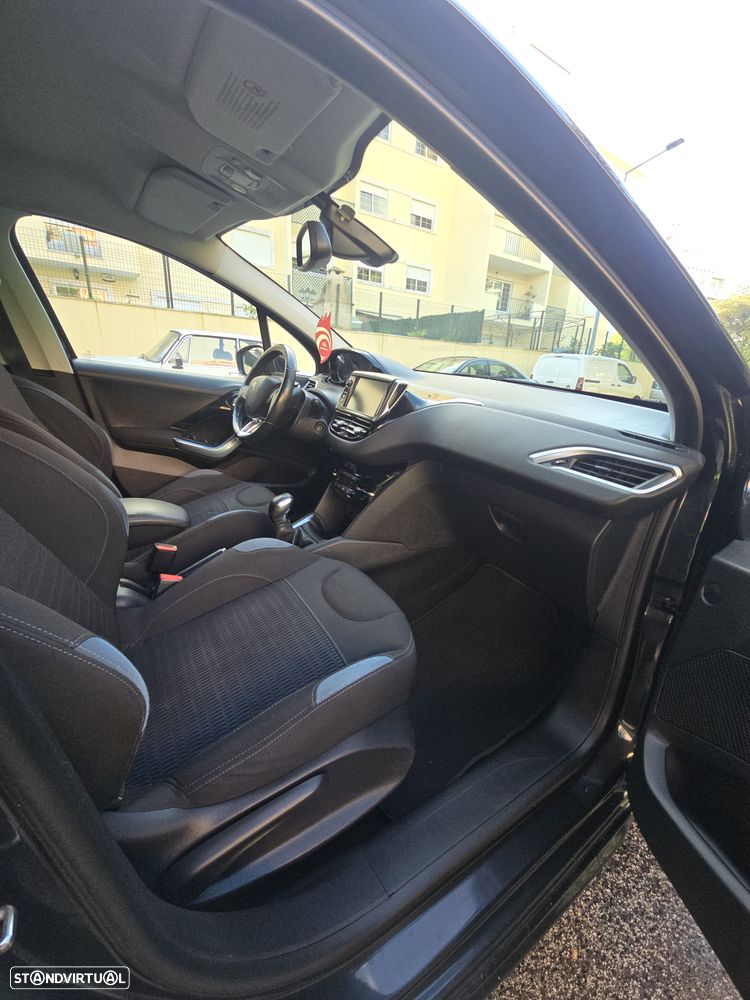 Peugeot 208 1.4 VTi Allure - 17