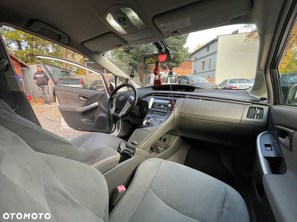 Toyota Prius - 21