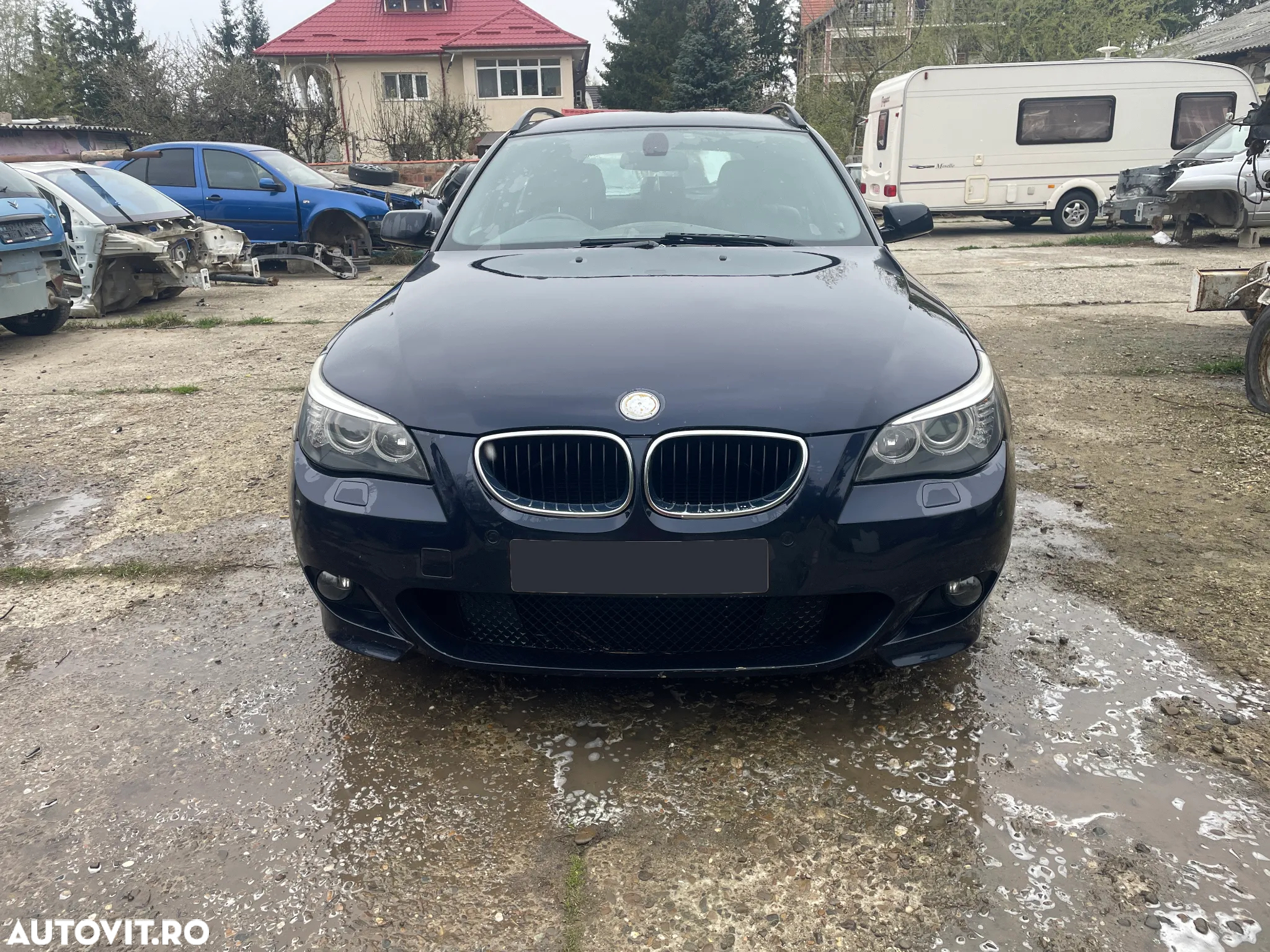 Dezmembrez BMW Seria 5 Touring 520D E61 LCI facelift 177 CP Steptronic an 2009 - 2