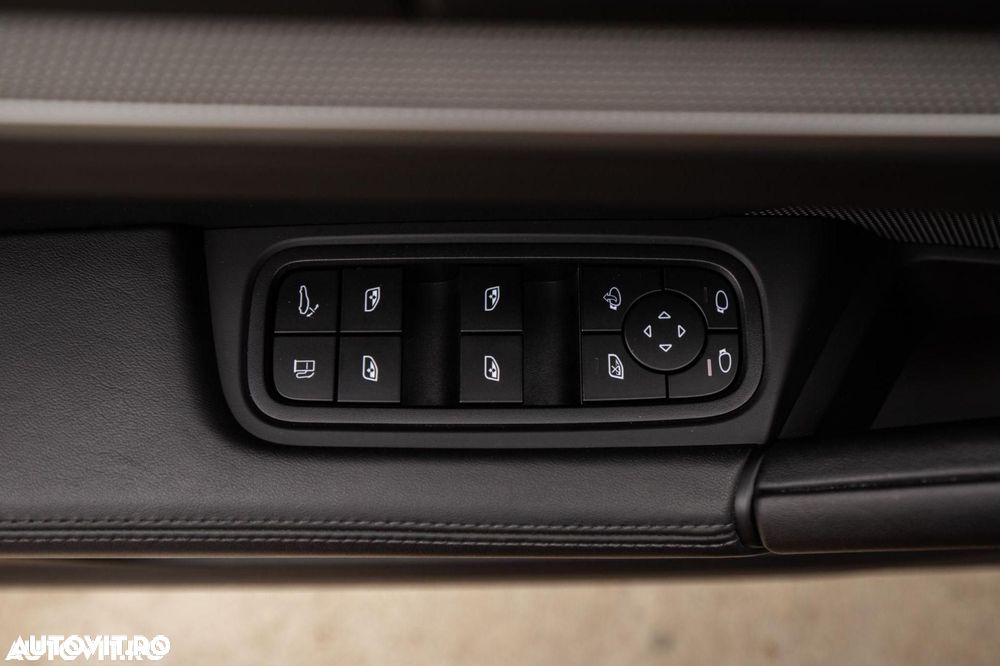 Porsche Cayenne Coupe - 33