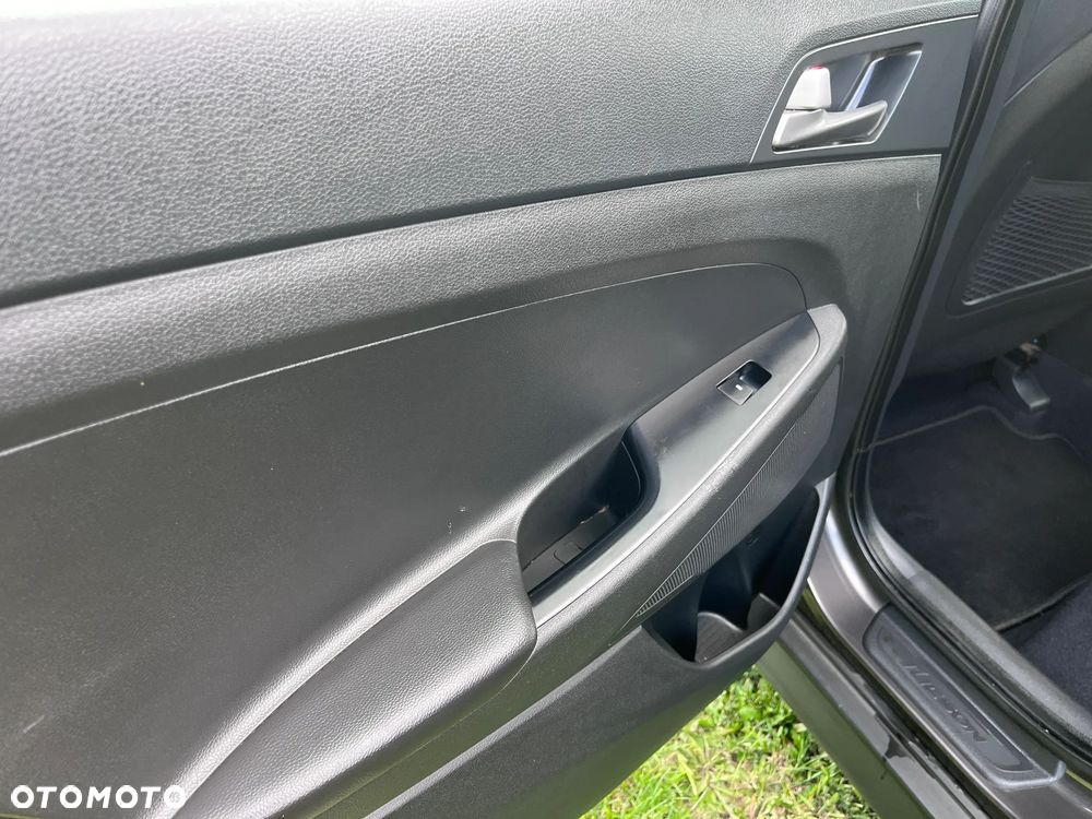 Hyundai Tucson 1.6 GDi 2WD Premium - 16