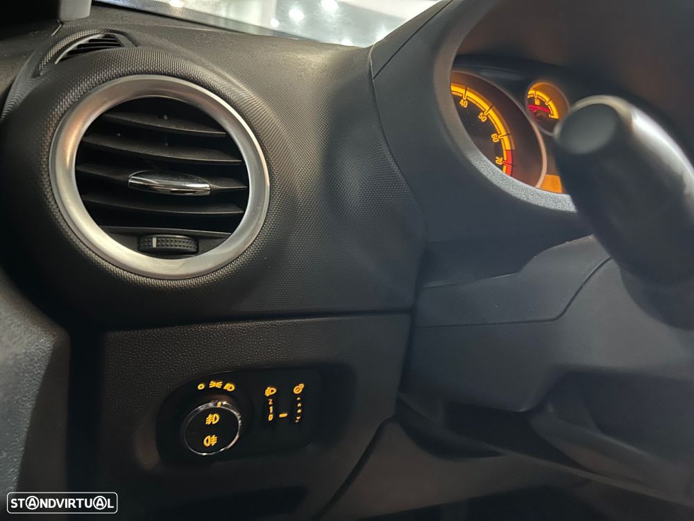 Opel Corsa 1.2 Go! - 28