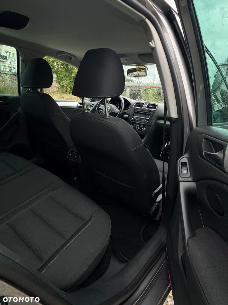 Volkswagen Golf - 8