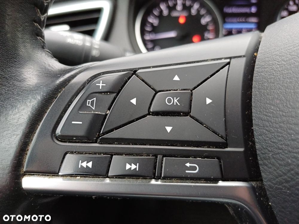 Nissan Qashqai 1.3 DIG-T N-Connecta - 17