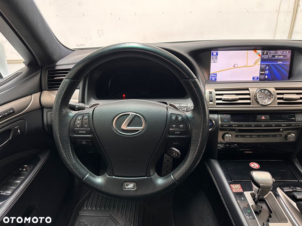 Lexus LS 600h F Sport - 29