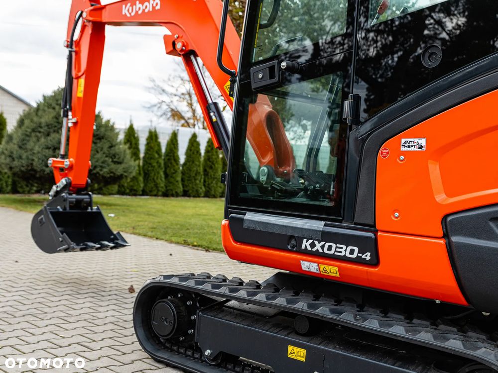 Kubota KX030-4 GL - 30