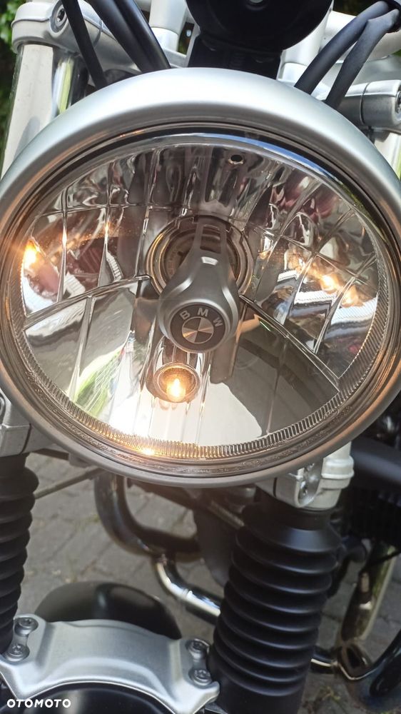 BMW R - 9