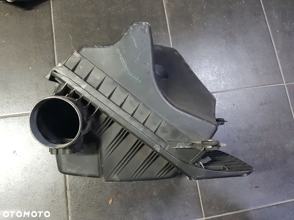 Obudowa filtra powietrza n52b30 bmw e60 e61 e63 e64 3.0i - 3