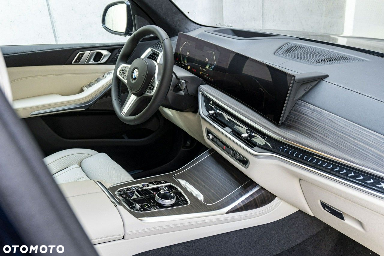 BMW X7 - 23