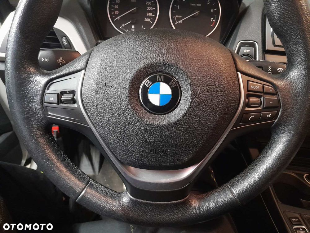 BMW Seria 1 116i - 13
