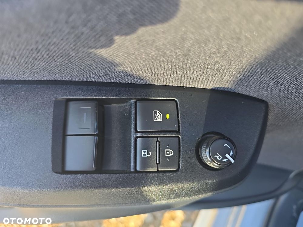 Toyota Yaris Hybrid 1.5 Comfort - 22