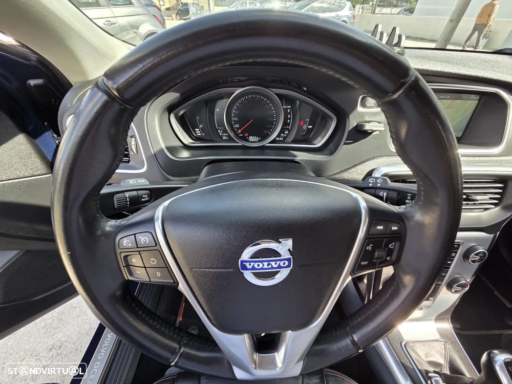 Volvo V40 2.0 D4 Volvo Ocean Race - 17