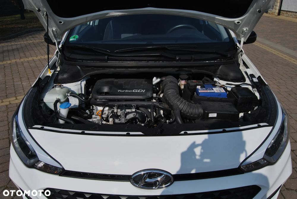 Hyundai i20 - 15