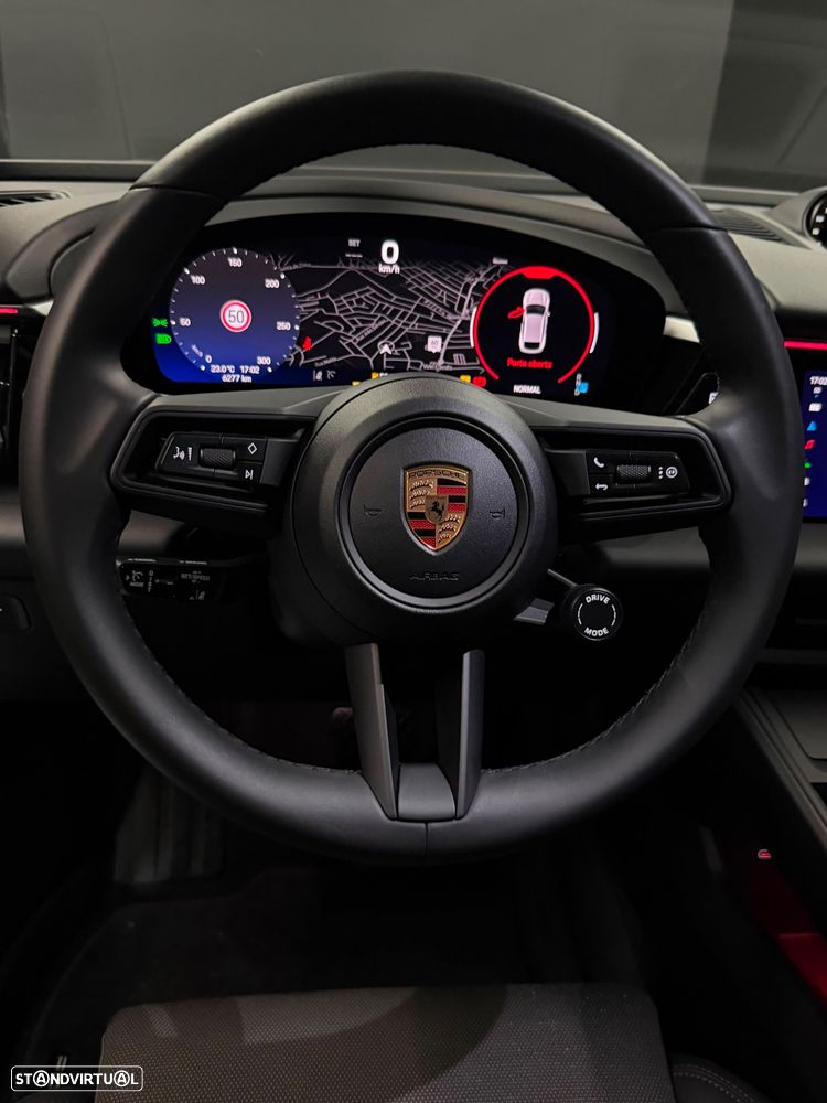 Porsche Macan Electric - 10