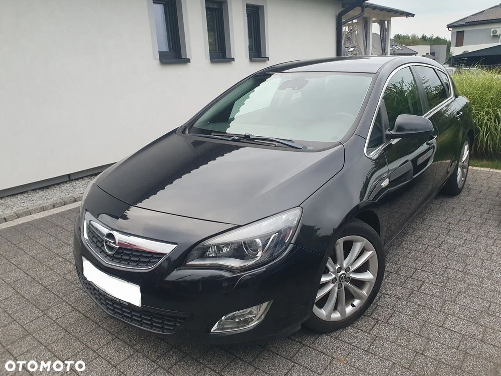 Opel Astra 1.4 T Cosmo - 1