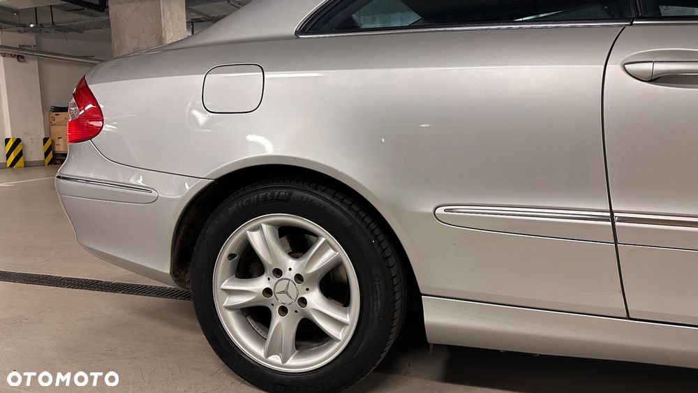Mercedes-Benz CLK 2004