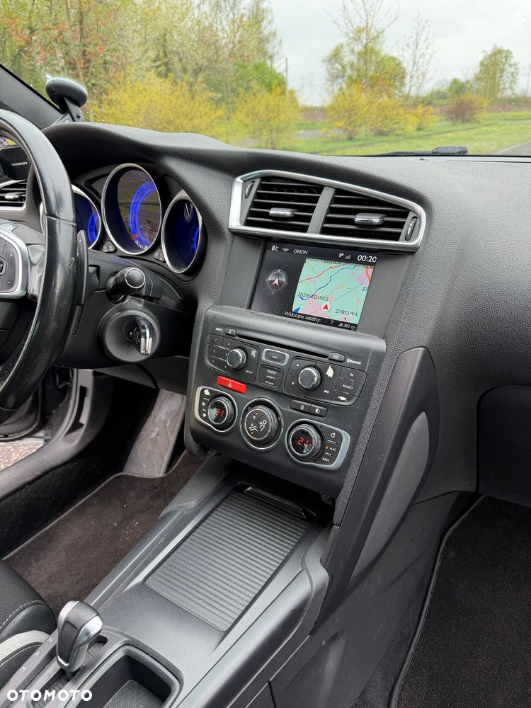 Citroën DS4 e-HDi 115 ETG6 SoChic - 13
