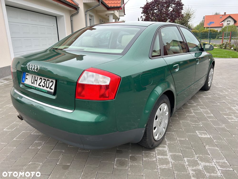 Audi A4 Limousine - 3