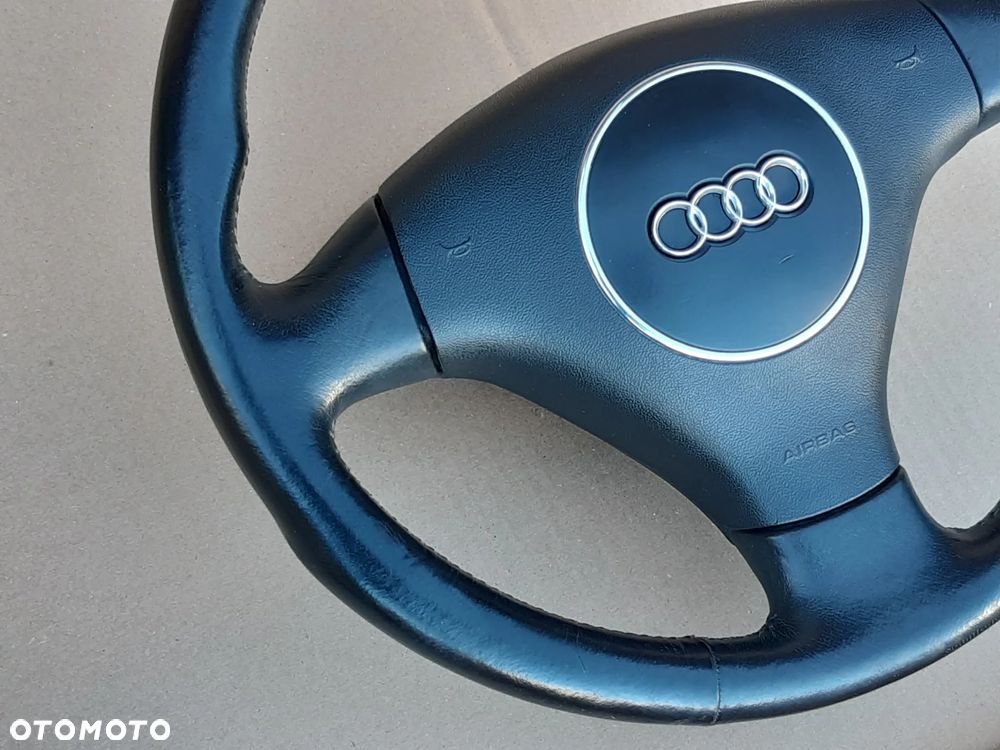 AUDI A4 B6 A3 8L KEROWNICA TRÓJRAMIENNA PODUSZKA SKÓRA CZARNA 8Z0419091D  8E0880201J - 2