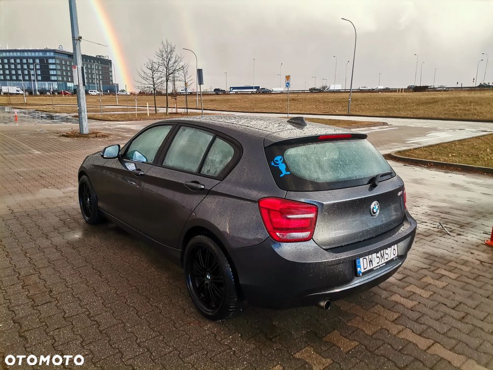BMW Seria 1 114d Sport Line - 38