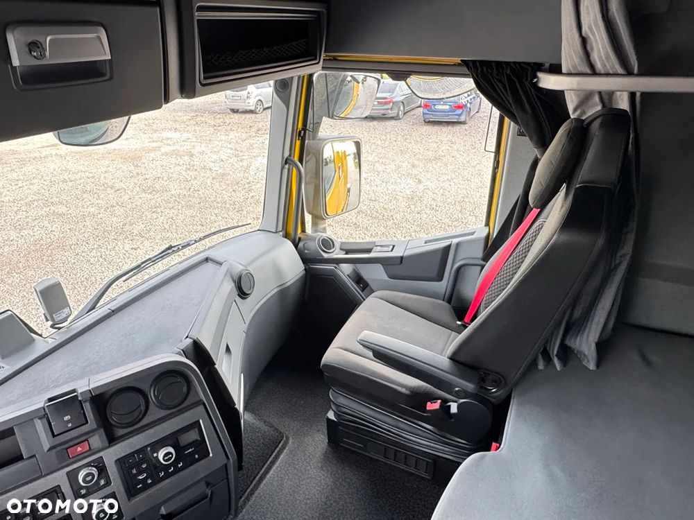 Renault T 520 / ACC / HIGH CAB / KLIMA POSTOJOWA / Z NIEMIEC / IDEALNY STAN - 29