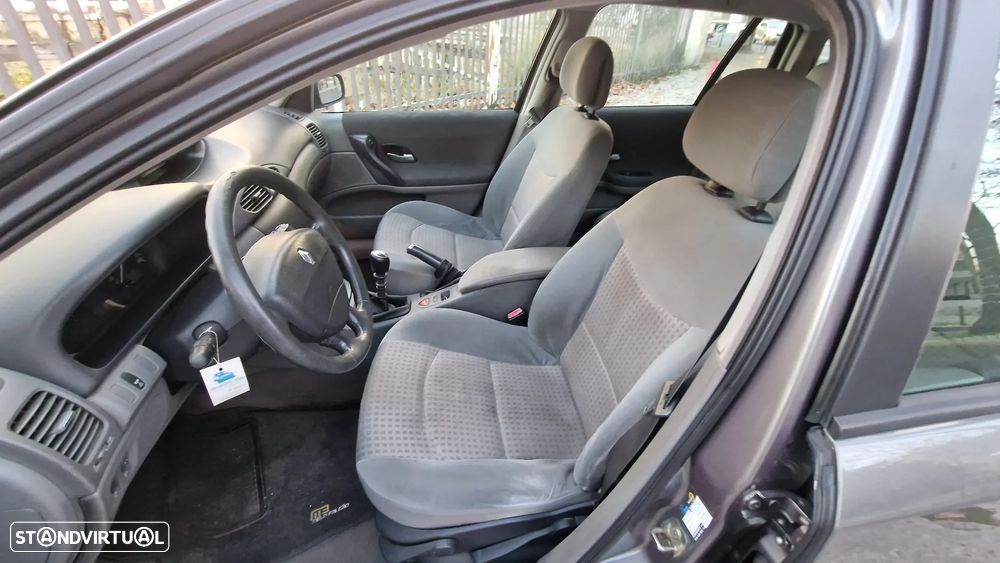 Renault Laguna Break 1.9 dCi Expression - 5