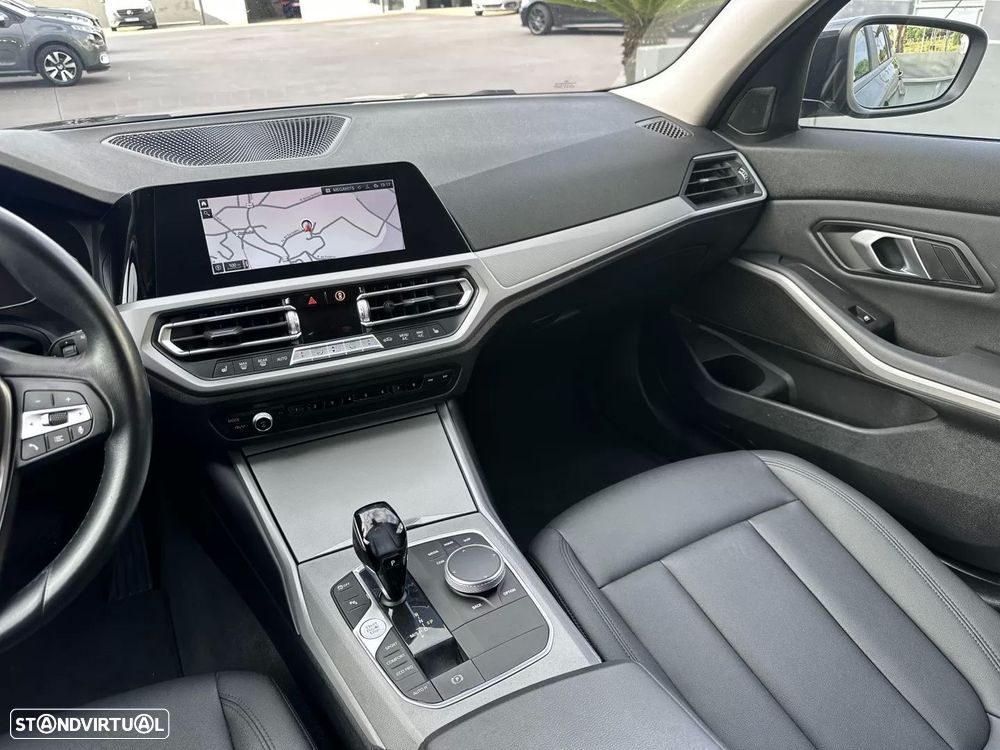 BMW 318 d Aut. Sport Line - 28