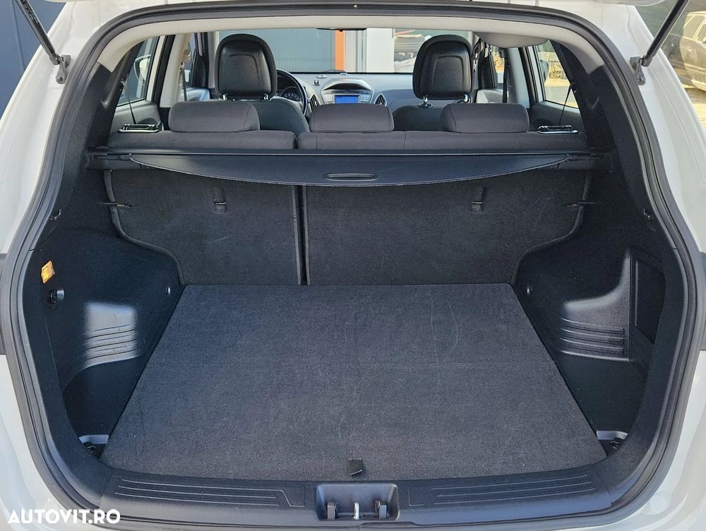 Hyundai ix35 - 12
