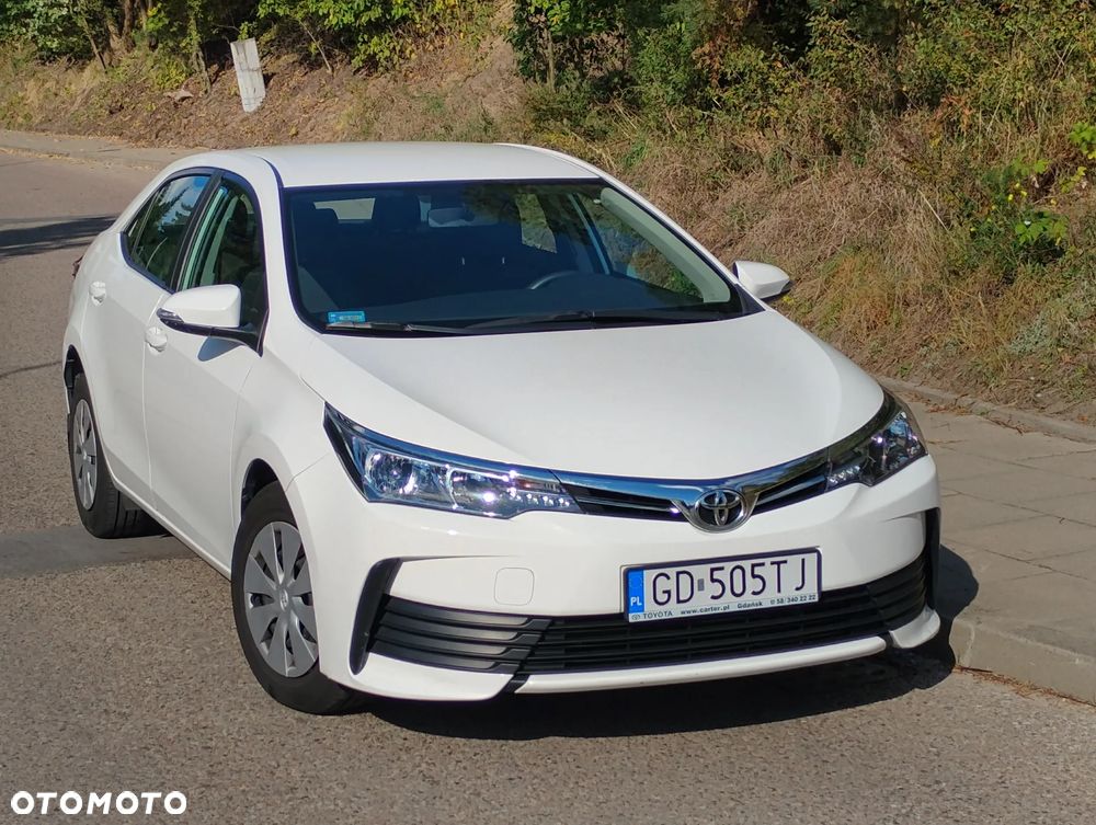 Toyota Corolla - 1